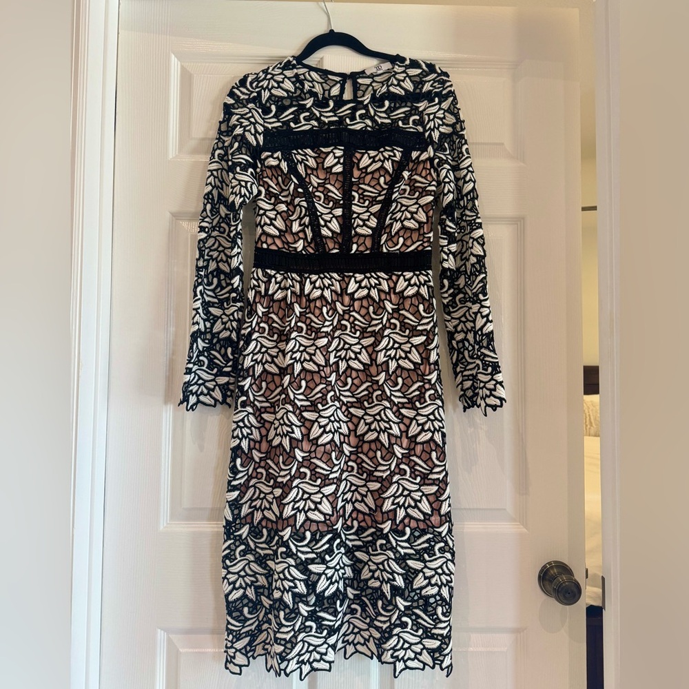 Elegant Black and White Patterned Dress